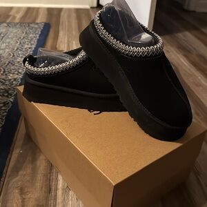 Ugg Tasman 8 new